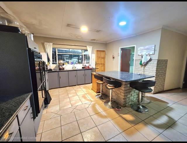 3 BEDROOM HOUSE FOR SALE IN ROOIHUISKRAAL